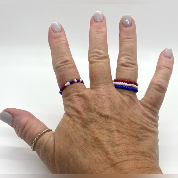 Red/White/Blue 5 Piece Beaded Ring Set/Stack (NWT) Boho Patriotic Classic - Picture 3 of 4